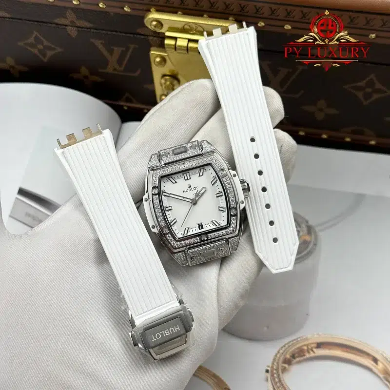 Hublot-Spirit-of-Big-Bang-Titanium-White-Pave-Replica-2-800x800 Hublot Spirit of Big Bang Titanium White Pav¨¦ Rubber Strap Replica 39mm - Image 2