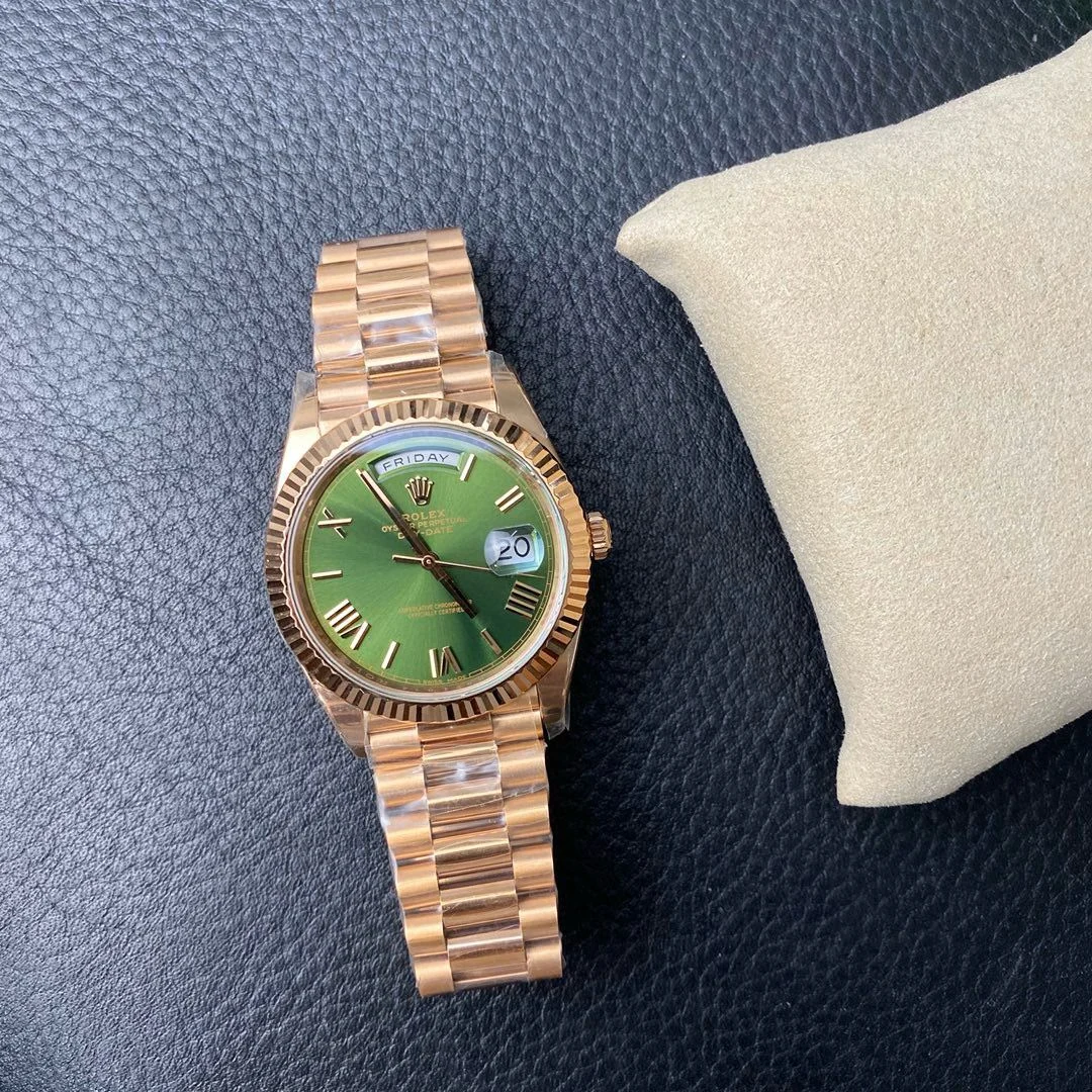 IMG-20250426-WA0153 Rolex Day-Date 40 Yellow Gold Green Roman Dial 228238 Super Clone - Image 6