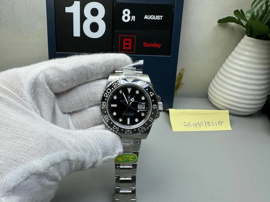 IMG-20250605-WA0303 Rolex GMT-Master II Black Grey Bezel Oyster Bracelet ¡°Bruce Wayne¡± 126710GRNR Super Clone - Image 7