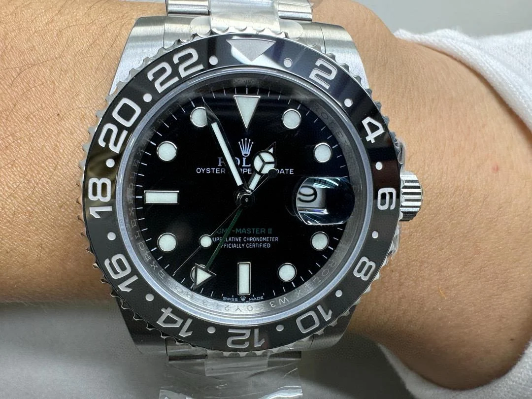IMG-20250616-WA0087 Rolex GMT-Master II Black Grey Bezel Oyster Bracelet ¡°Bruce Wayne¡± 126710GRNR Super Clone - Image 2