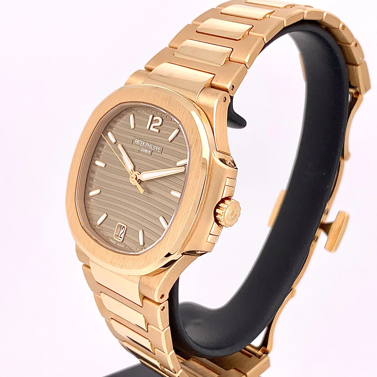Nautilus-71181R-_4 Patek Philippe Nautilus 7118/1R Rose Gold Golden Brown Dial - Image 4