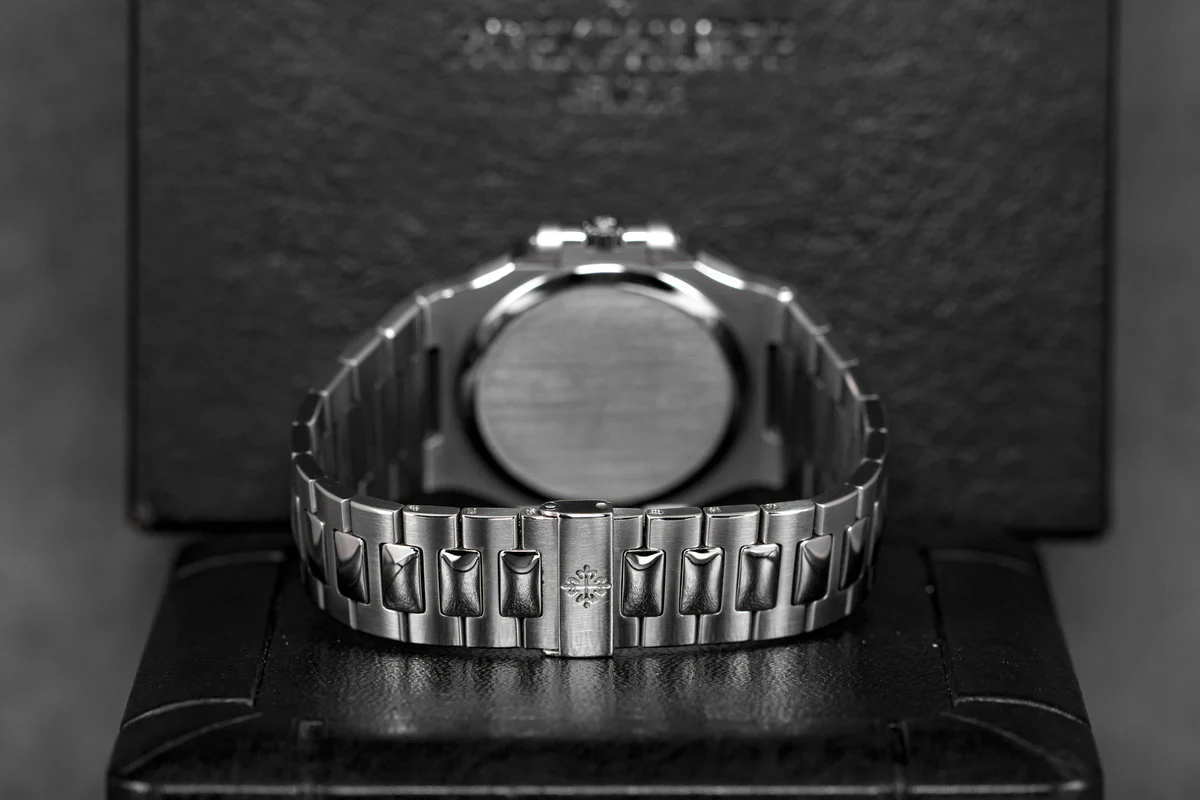 NautilusComet3710-7 Patek Philippe Nautilus 3710/1A-001 Comet Black Roman Dial - Image 6