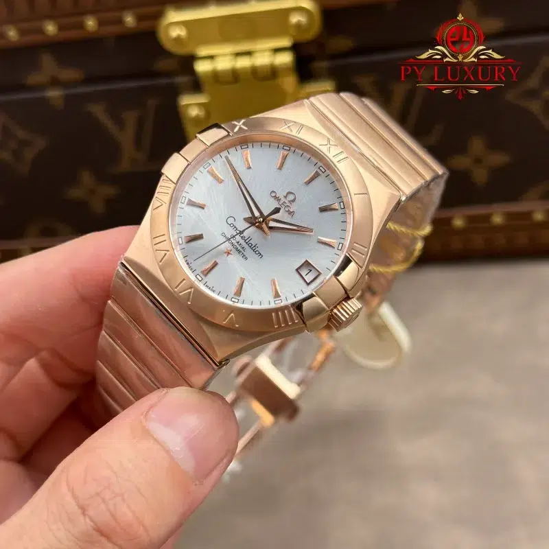 Omega-Constellation-123.50.38.21.02.001-Red-Gold-Silver-Dial-Best-Replica-3-800x800 Omega Constellation 123.50.38.21.02.001 Red Gold Silver Dial Best Replica 38mm - Image 3