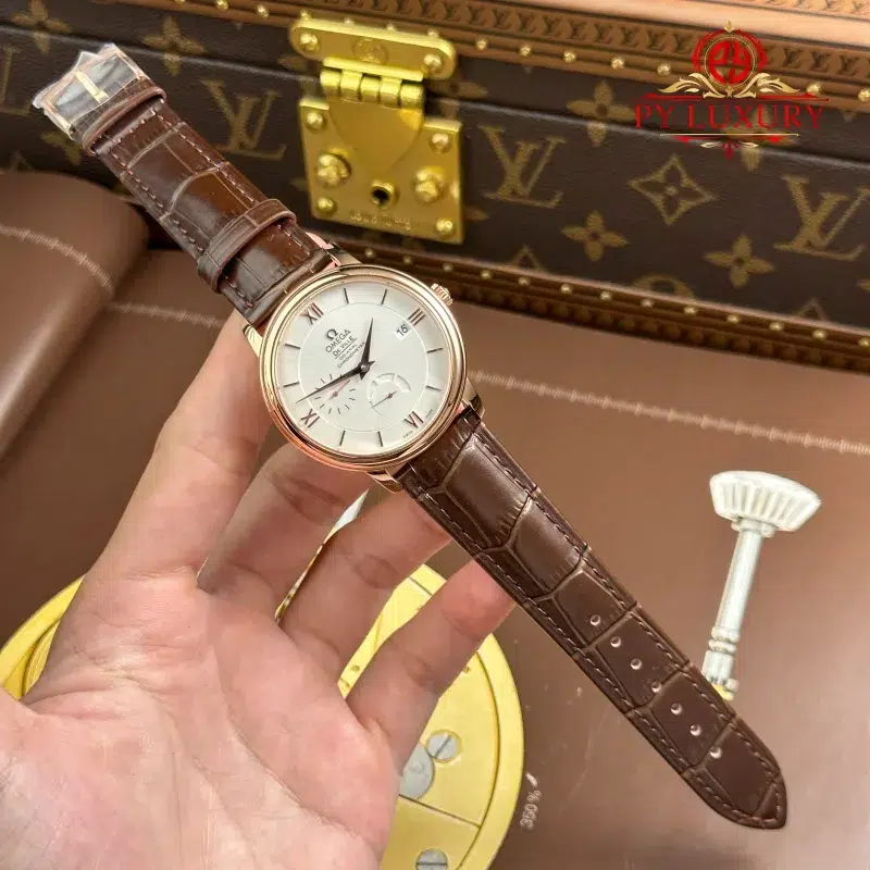Omega-De-Ville-Prestige-Power-Reserve-Rose-Gold-White-Dial-Leather-Strap-2-800x800 Omega De Ville Prestige Power Reserve Rose Gold White Dial Leather Strap Best Replica 39.5mm - Image 2