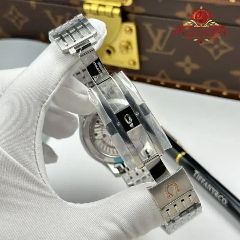Omega-DeVille-Co-Axial-Chronometer-431.10.41.21.01.001-Black-Dial-11-800x800 Omega DeVille Co-Axial Chronometer 431.10.41.21.01.001 Black Dial Best Replica VSF 41mm - Image 11