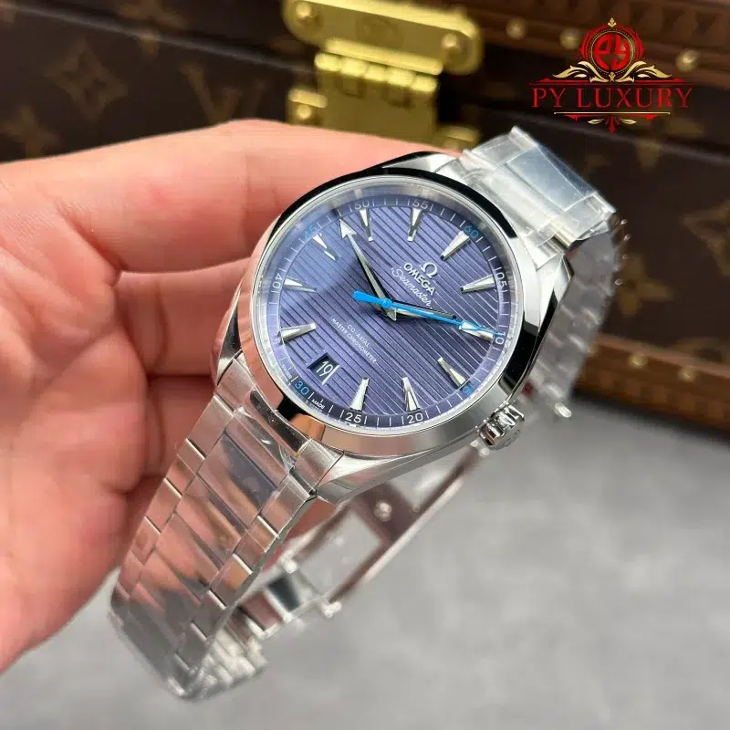 Omega-Seamaster-Aqua-Terra-Co-Axial-Master-Chronometer-Blue-Dial-220.10.41.21.03.002-Best-Replica-VSF-3-800x800 Omega Seamaster Aqua Terra Co-Axial Master Chronometer Blue Dial 220.10.41.21.03.002 Best Replica VSF 41mm - Image 3