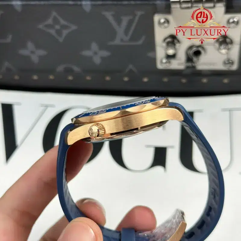 Omega-Seamaster-Diver-300M-Blue-Dial-Sedna-Gold-Rubber-Strap-7-800x800 Omega Seamaster Diver 300M Blue Dial Sedna Gold Rubber Strap 1:1 Best Replica VSF 42mm - Image 7