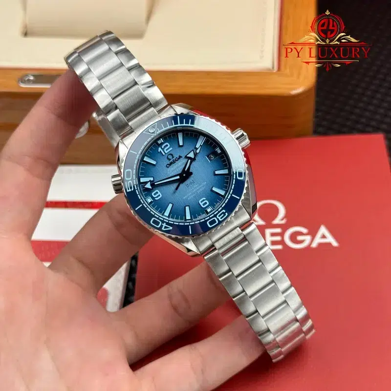 Omega-Seamaster-Planet-Ocean-600M-Summer-Blue-Dial-Best-Replica-VSF-2-800x800 Omega Seamaster Planet Ocean 600M Summer Blue Dial 1:1 Best Replica VSF 39.5mm - Image 2