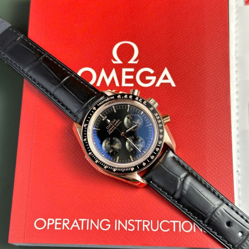 Omega-Speedmaster-Moonwatch-Professional-Chronograph-Rose-Gold-Black-Dial-Leather-scaled-800x800 Omega Speedmaster Moonwatch Professional Chronograph Rose Gold Black Dial Swiss Replica 42mm - Image 2