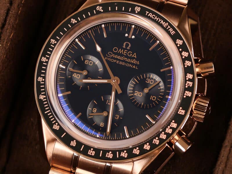 Omega-Speedmaster-Moonwatch-Professional-Chronograph-Sedna-Gold-5-scaled-800x601 Omega Speedmaster Moonwatch Professional Chronograph Sedna Gold Black Dial Replica 42mm - Image 5