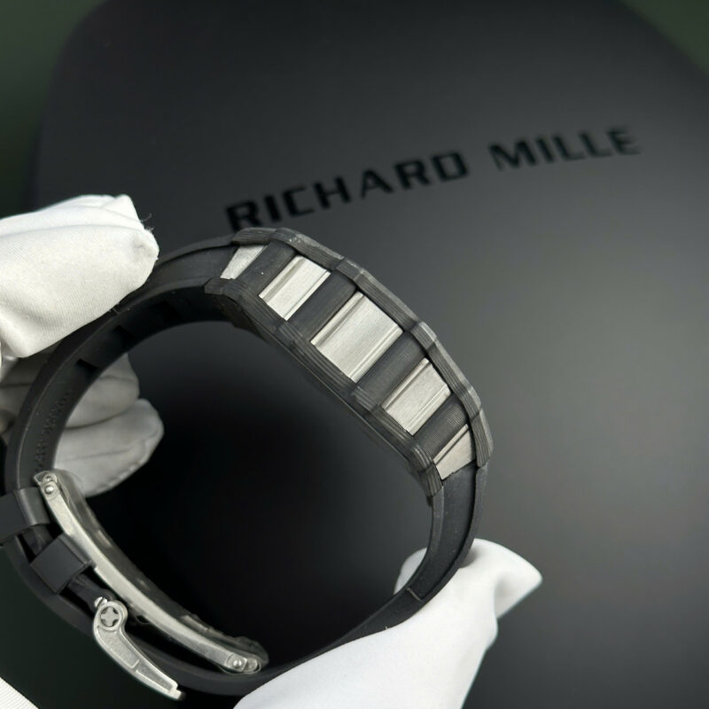 Richard-Mille-RM21-01-Tourbillon-Aerodyne-Titanium-Carbon-6-800x800 Richard Mille RM21-01 Tourbillon Aerodyne Titanium & Carbon TPT Best Replica 42.68mm x 50.12mm - Image 6
