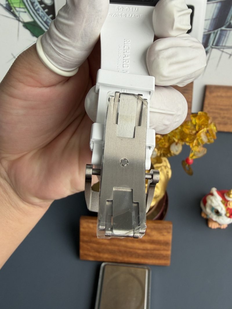 Richard-Mille-RM61-01-Yohan-Blake-Monochrome-Limited-Edition-Vaucher-Movement-1-1-Super-Clone-A9F-9-800x1067 Richard Mille RM61-01 Yohan Blake Monochrome Limited Edition Vaucher Movement 1:1 Super Clone A9F 42.7mm x 50.23mm (Free Sprung) - Image 9
