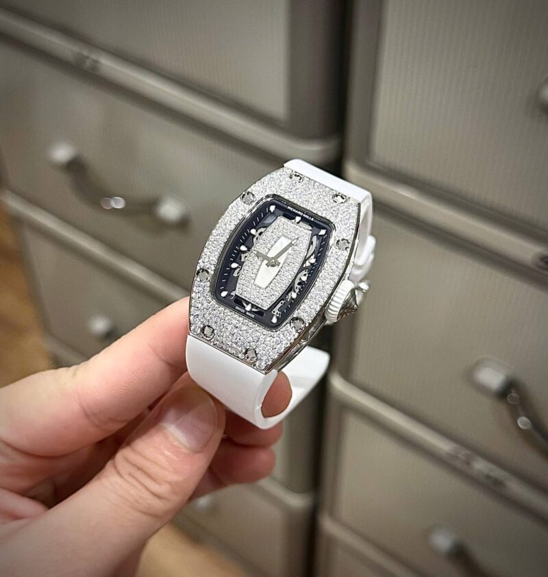 Rm07-01-White-MOP-Lip-Snow-Dial-Custom-Moissanite-4-800x842 Richard Mille RM07-01 Lady White MOP Lip Snow Diamonds Custom Moissanite Replica 45.32¡Á32.3mm - Image 4