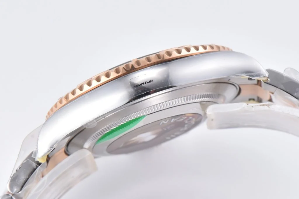 Rolex-Yacht-Master-126621-0001-40mm-Clean-Factory-11-904L-Brown-Dial-3D-Rose-Gold-Bezel-on-Rose-Gold-Steel-Two-Tone-Oyster-Steel-7-1024x683-1 Rolex Yacht-Master 126621-0001 40mm Clean Factory 1:1 904L Brown Dial 3D Rose Gold Bezel on Rose Gold & Steel Two Tone Super Clone - Image 7
