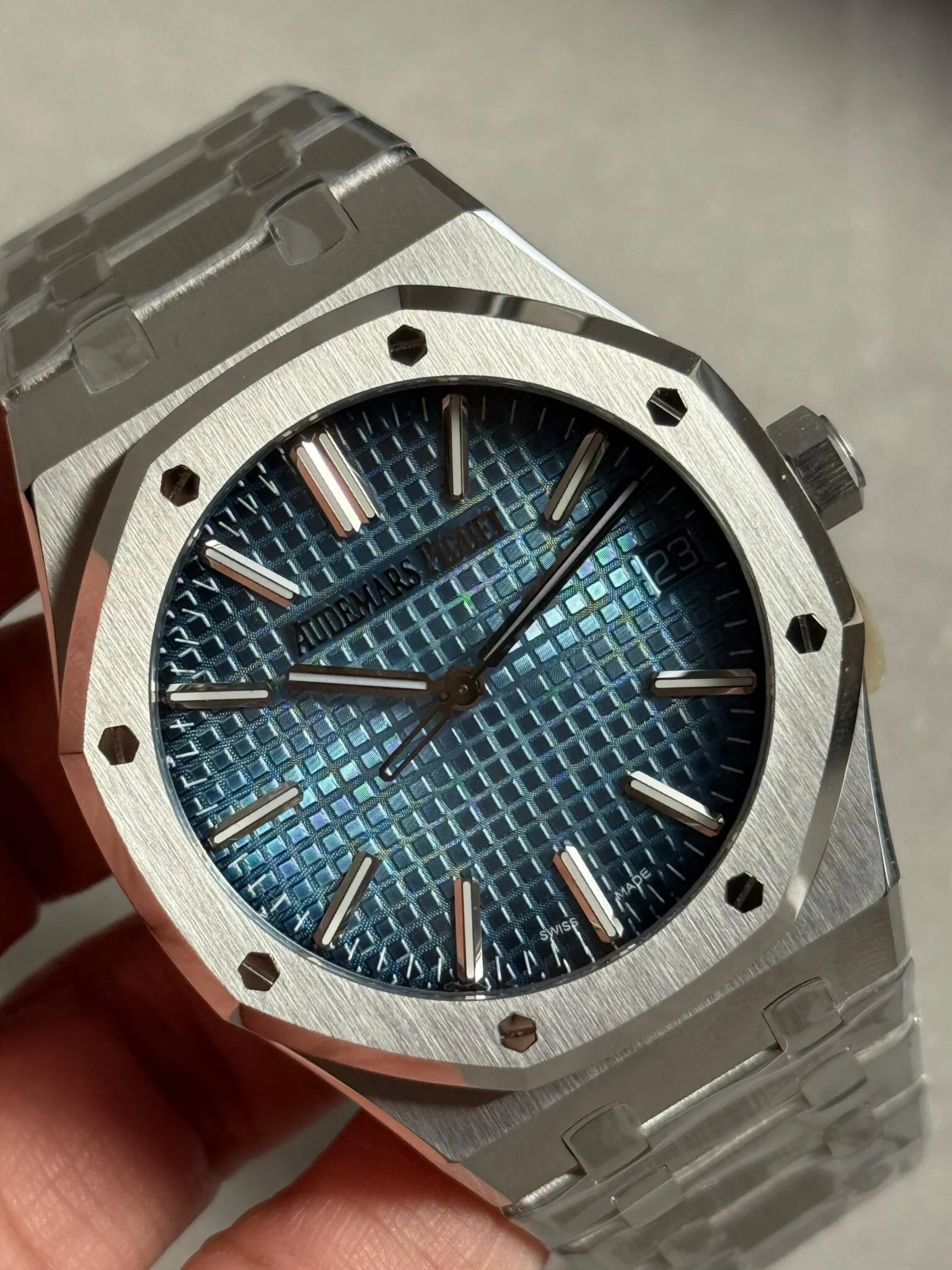 WhatsApp-Image-2025-09-14-at-22.38.28-1536x2048-1 Royal Oak 41mm 15510 BC SS ZF 1:1 Best Edition Ice Blue Textured Dial on SS Bracelet SA4302 V3 - Image 3