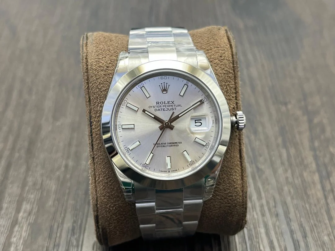 WhatsApp-Image-2026-01-16-at-21.43.13 Rolex Oyster Perpetual Datejust 41 mm watch with a silver index dial, smooth stainless steel bezel, and Oyster bracelet