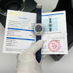 Hublot Classic Fusion Titanium Pav¨¦ Blue Dial Leather Custom Moissanite 33mm