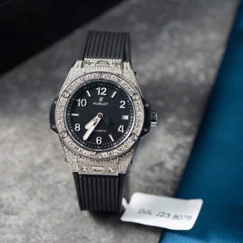 z5745414664846_a9e46ffc646170e8ca62046acdf40150-800x800 Hublot Big Bang One Click Steel Pav¨¦ Black Dial Custom Natural Diamonds Best Replica 39mm - Image 3